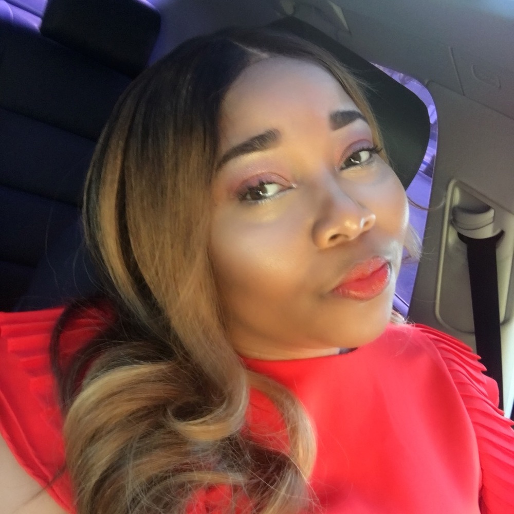 Meet your Posher, Monica